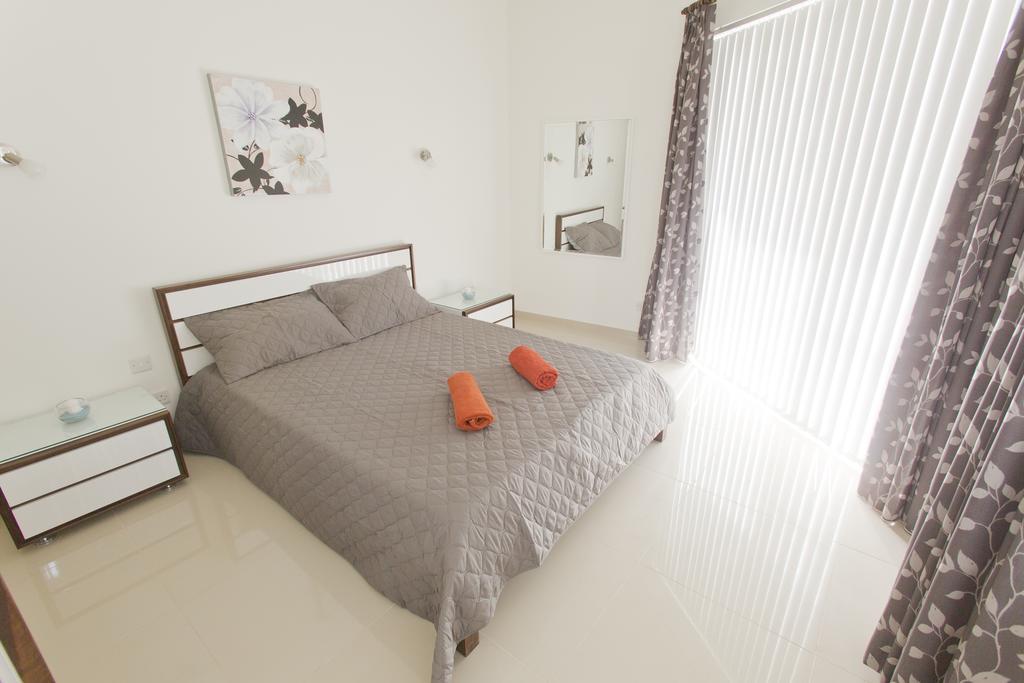 Waterside Apartments Marsalforn Oda fotoğraf
